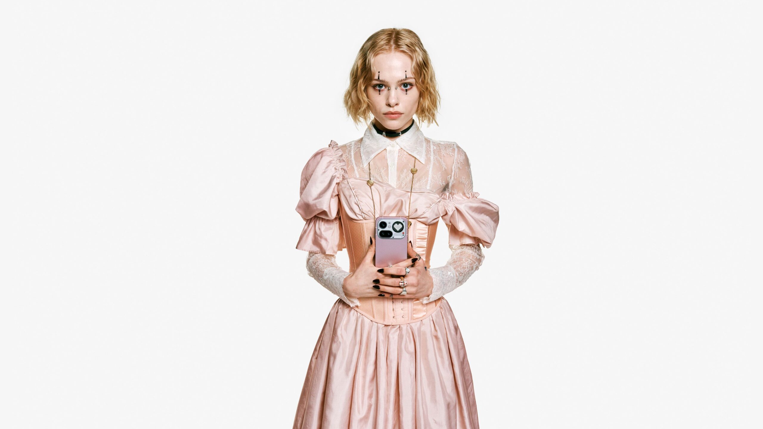 Nothing Phone 4a Pro — AMOLED display 144 Hz 5000 nits